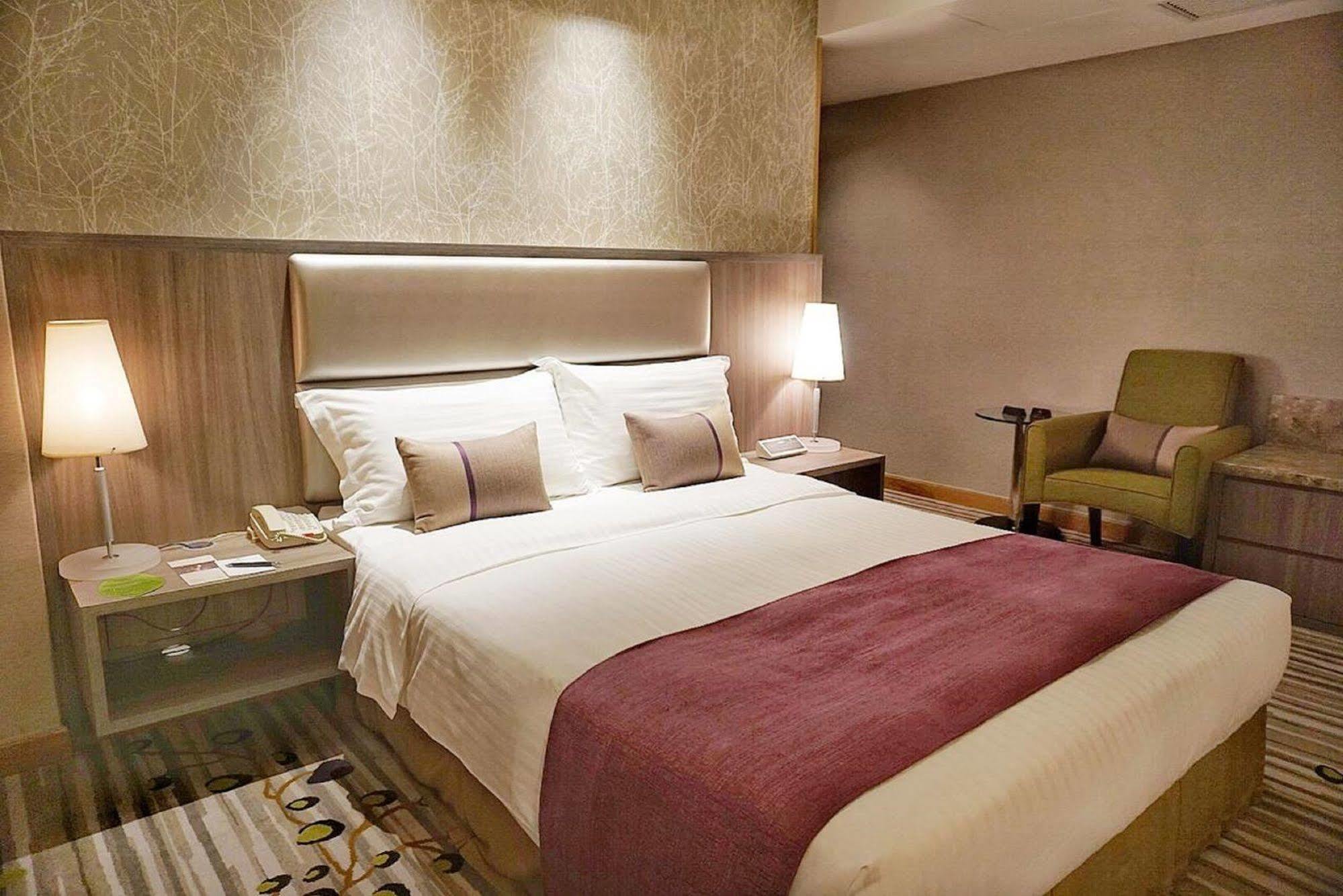Park Hotel Hong Kong Ngoại thất bức ảnh